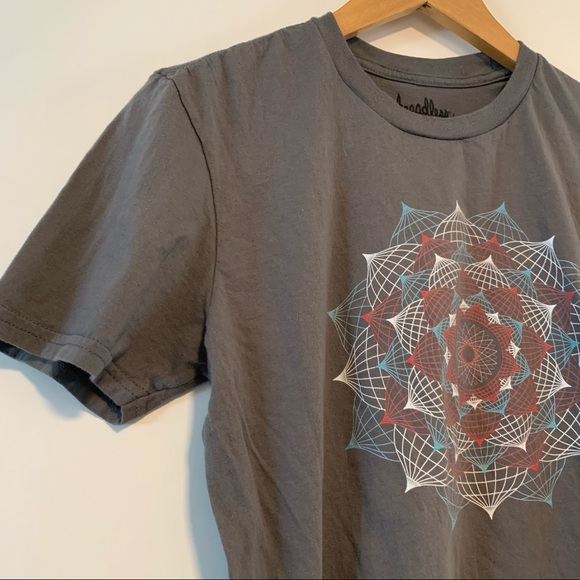 Threadless | Cropped Tee Shirt - Picture 2 of 9